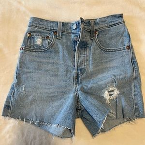 Levis Denim Shorts Size 24 Light Wash
